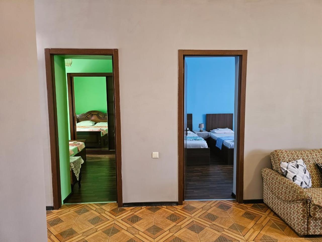 Guest House Amo 쿠타이시 외부 사진