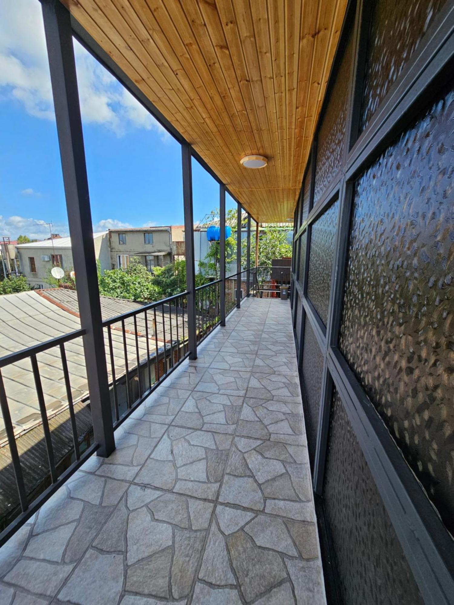 Guest House Amo 쿠타이시 외부 사진