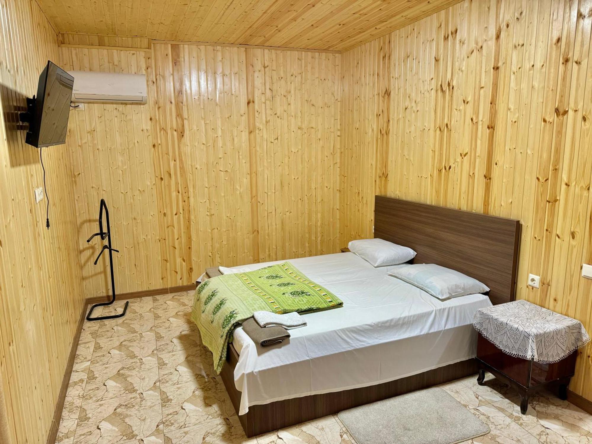 Guest House Amo 쿠타이시 외부 사진