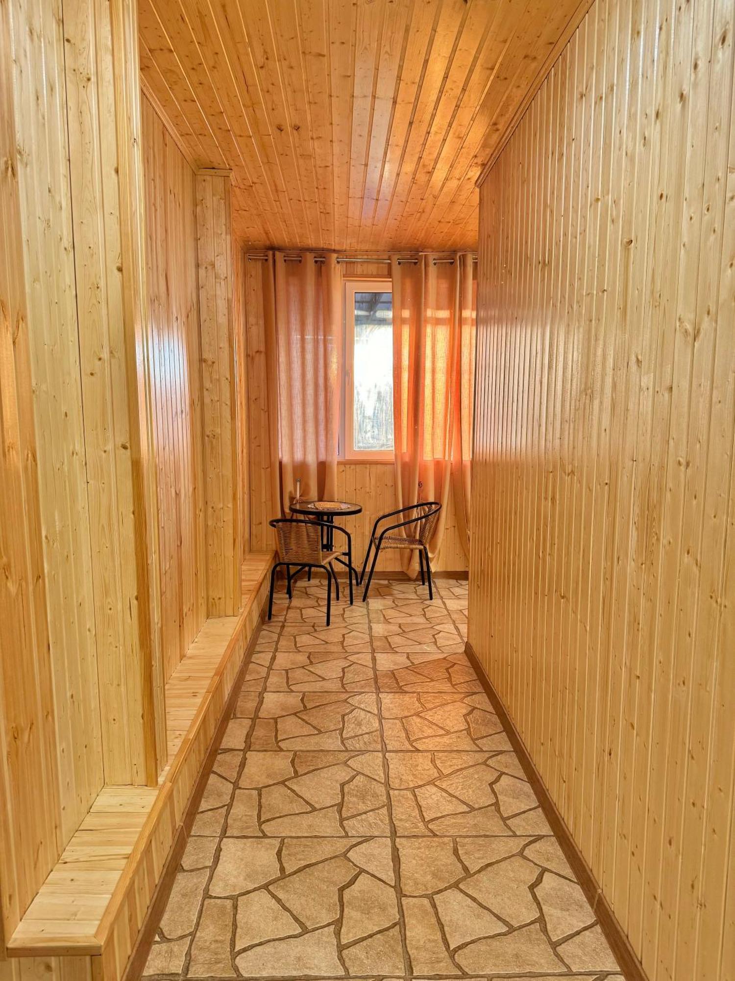 Guest House Amo 쿠타이시 외부 사진